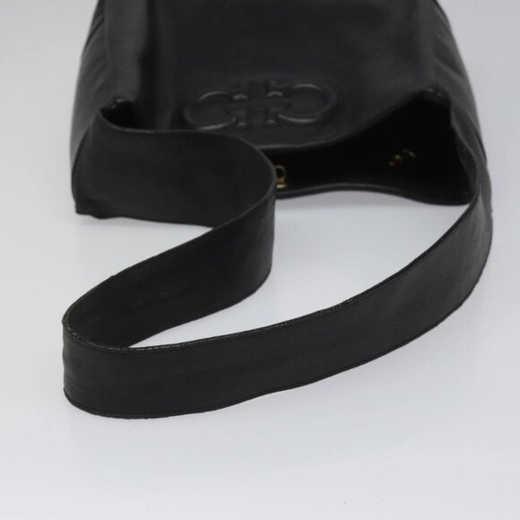 Salvatore Ferragamo Shoulder Bag Leather Black Gold Auth hk2043 - Picture 7 of 13